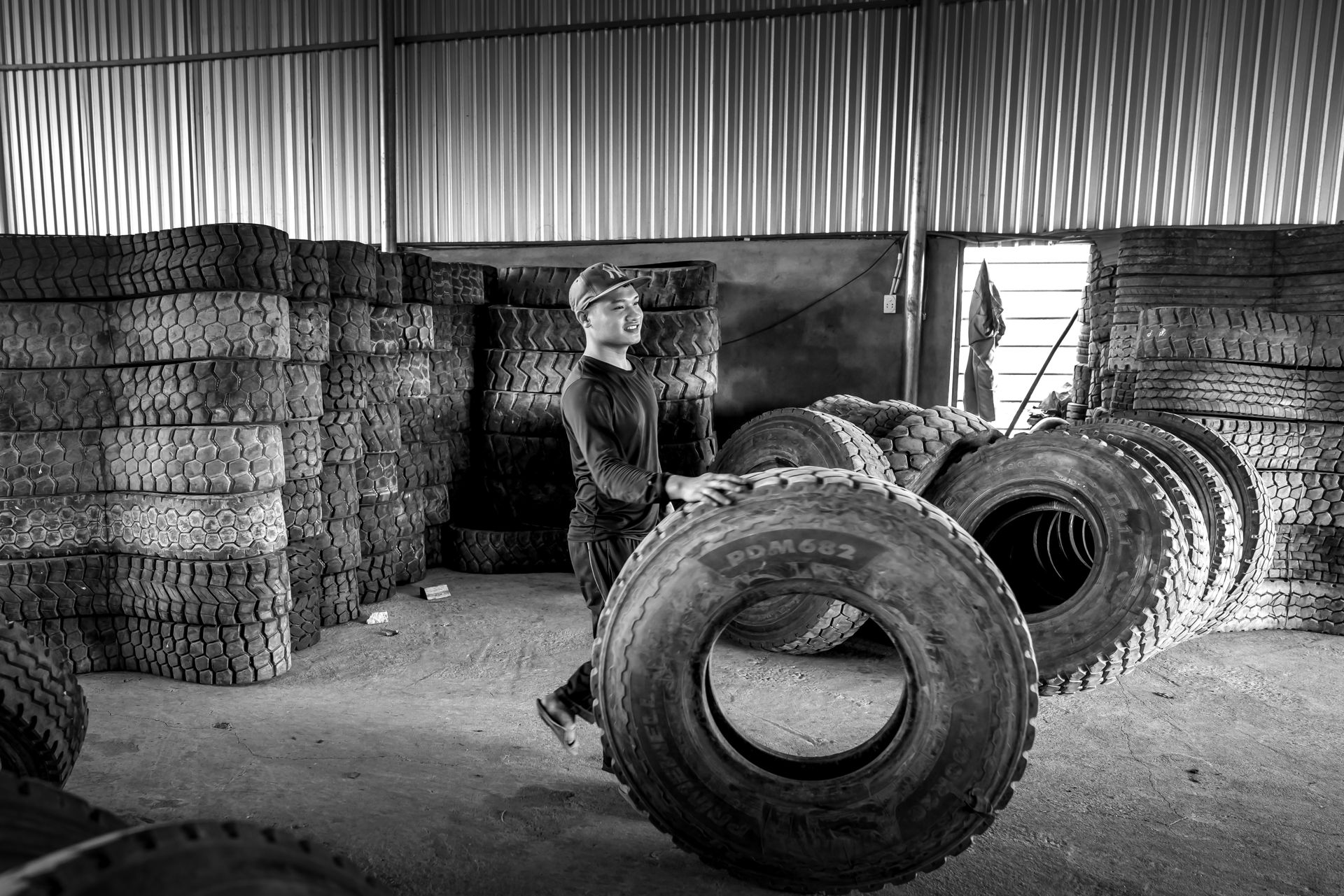 Portrait of the site's author in his home garage gym